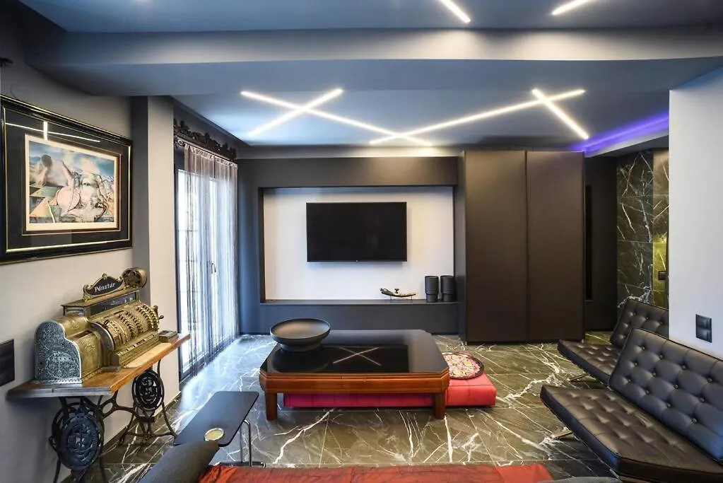 Luxury Apt A At Mitropoleos-Aristotelous Square Thessaloniki 0*,  Greece